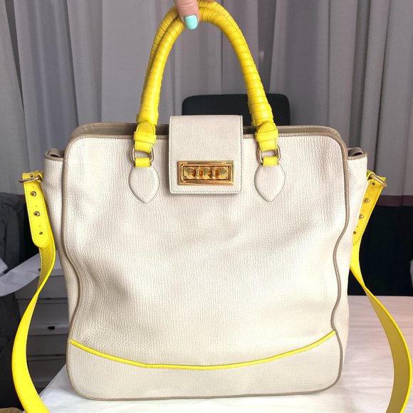 🌷❤️‍🔥SPRING SALE 🔥 FINAL PRICE🌷💥Christian Louboutin Shoulder Bag - Picture 1 of 16